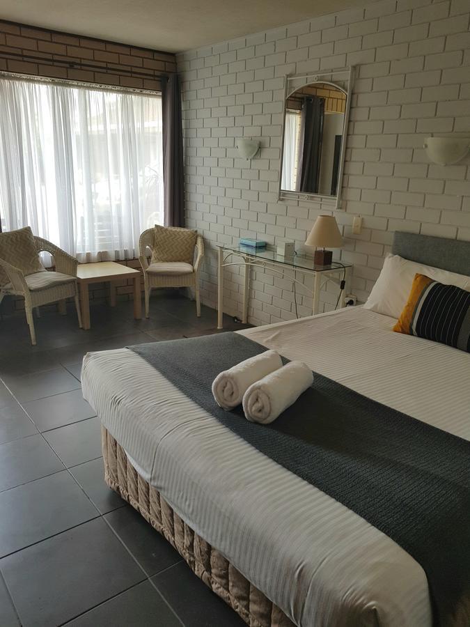 מולולאבה Twin Pines Motel מראה חיצוני תמונה