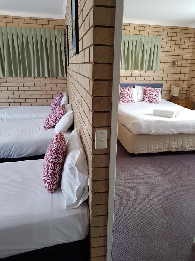 מולולאבה Twin Pines Motel מראה חיצוני תמונה
