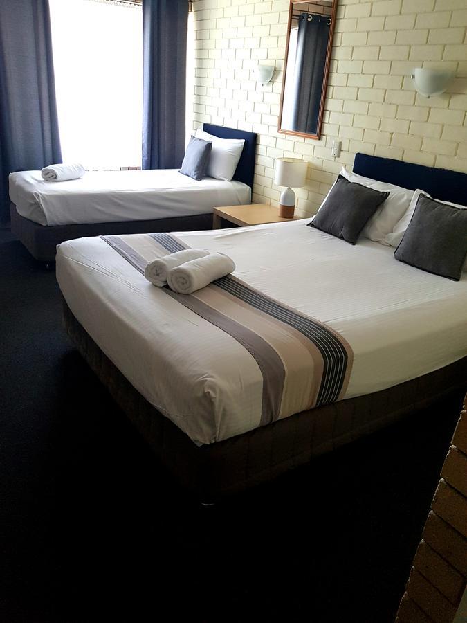 מולולאבה Twin Pines Motel מראה חיצוני תמונה